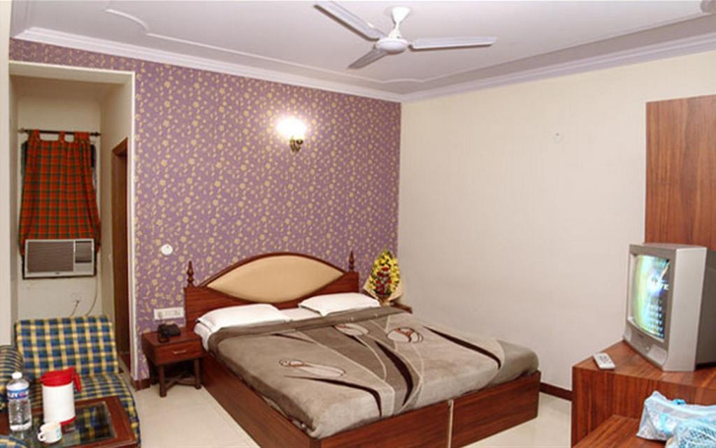 Hotel Ivory Palace Delhi  Exterior photo
