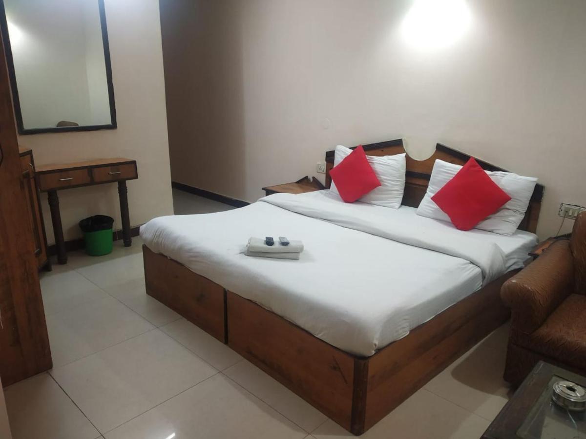 Hotel Ivory Palace Delhi  Exterior photo